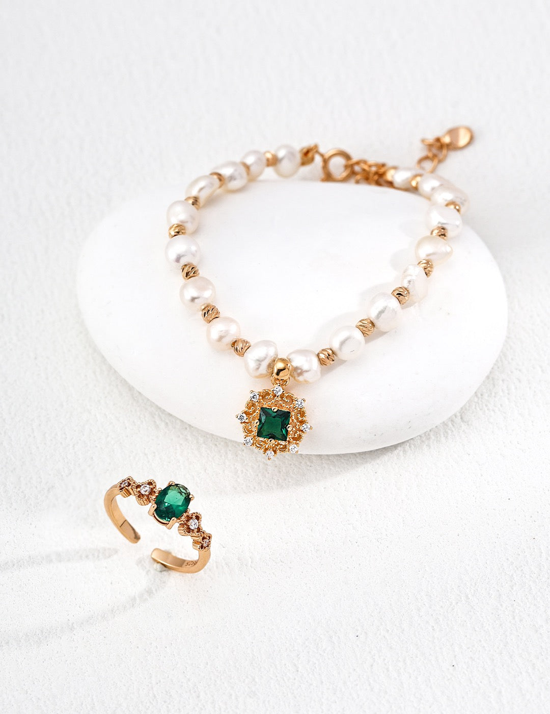 Vintage Emerald Ring