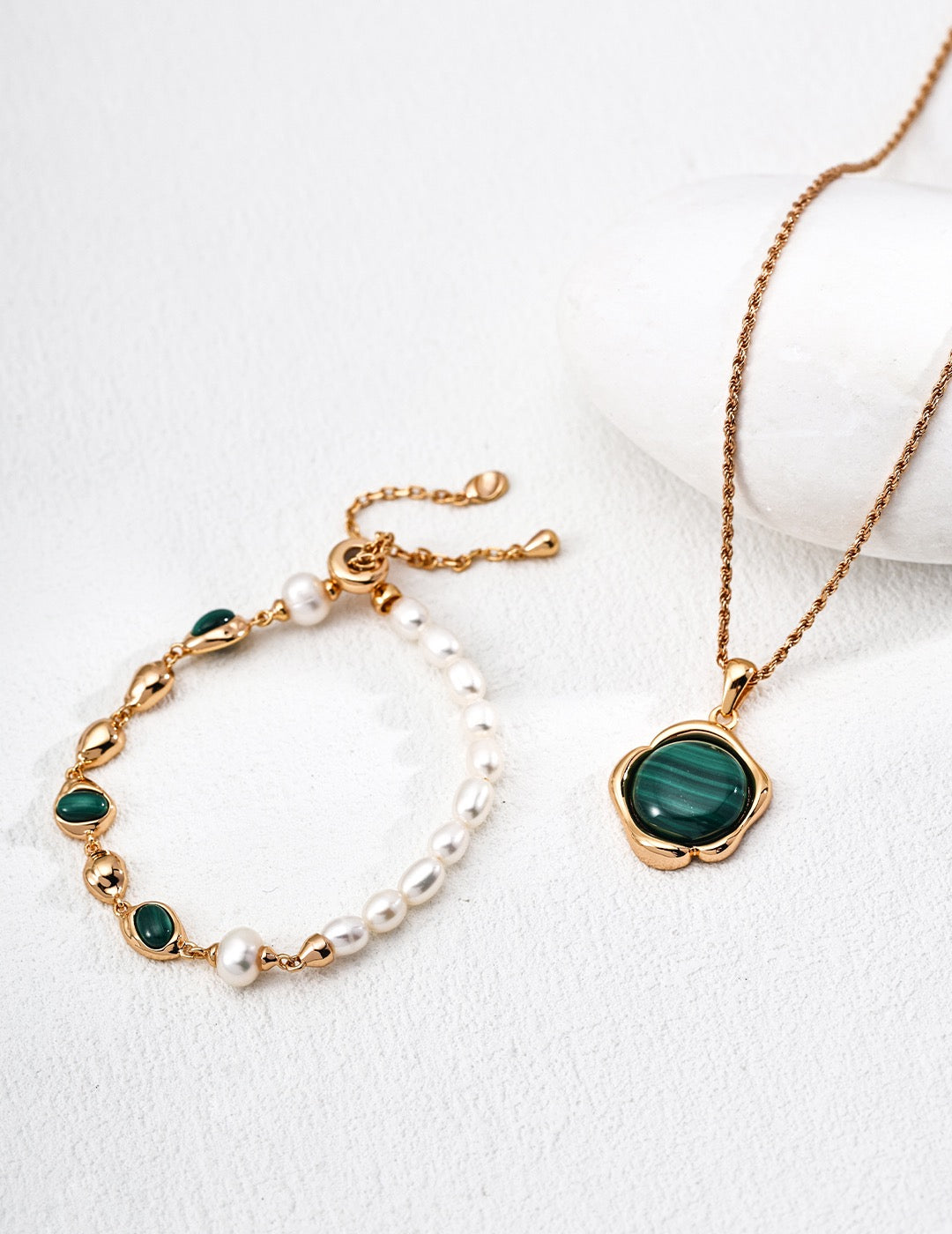 Malachite Pearl Bracele