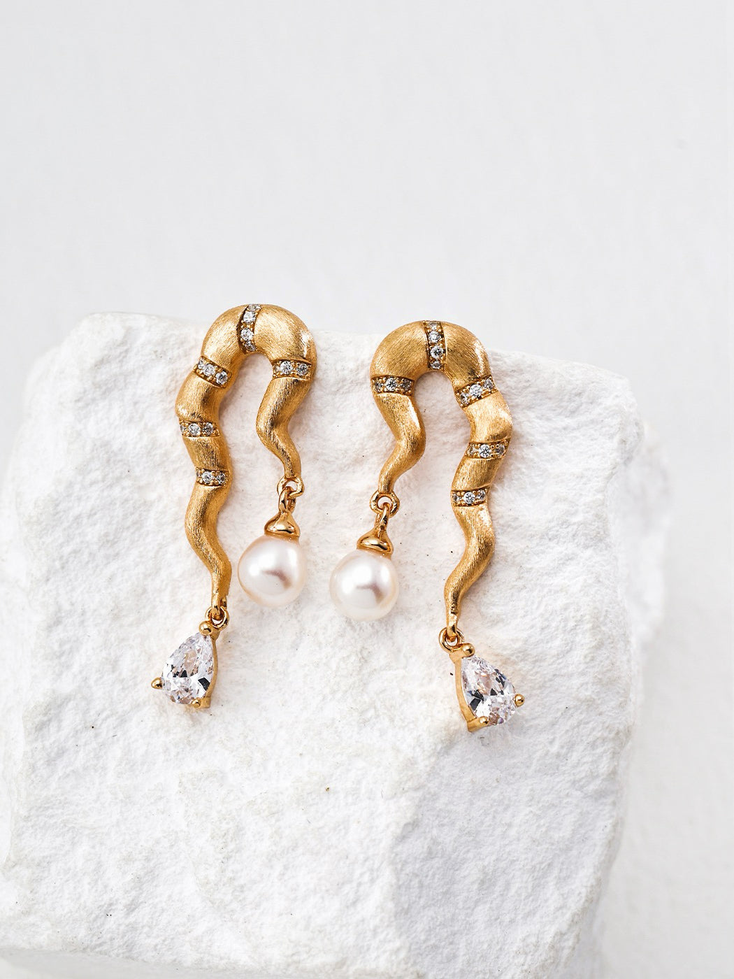 Snake-shaped earrings