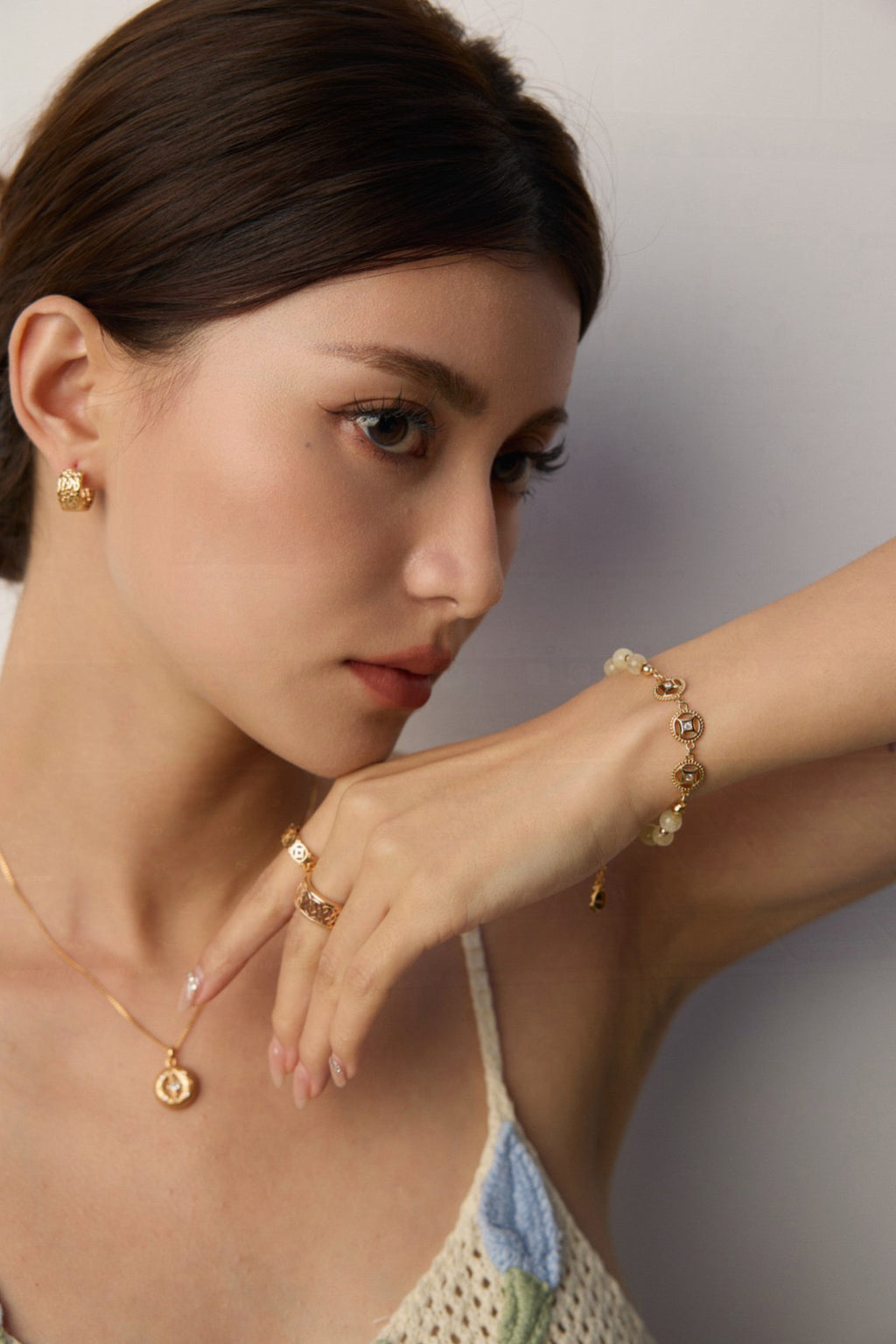 Fortune-Tapping Bracelet