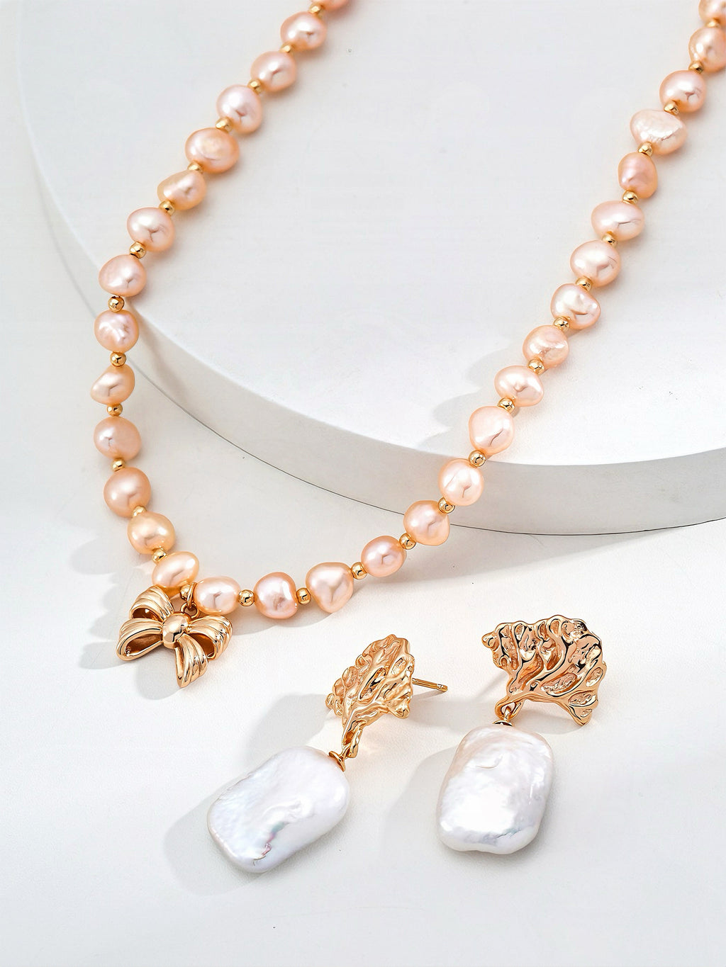 Pearl necklace